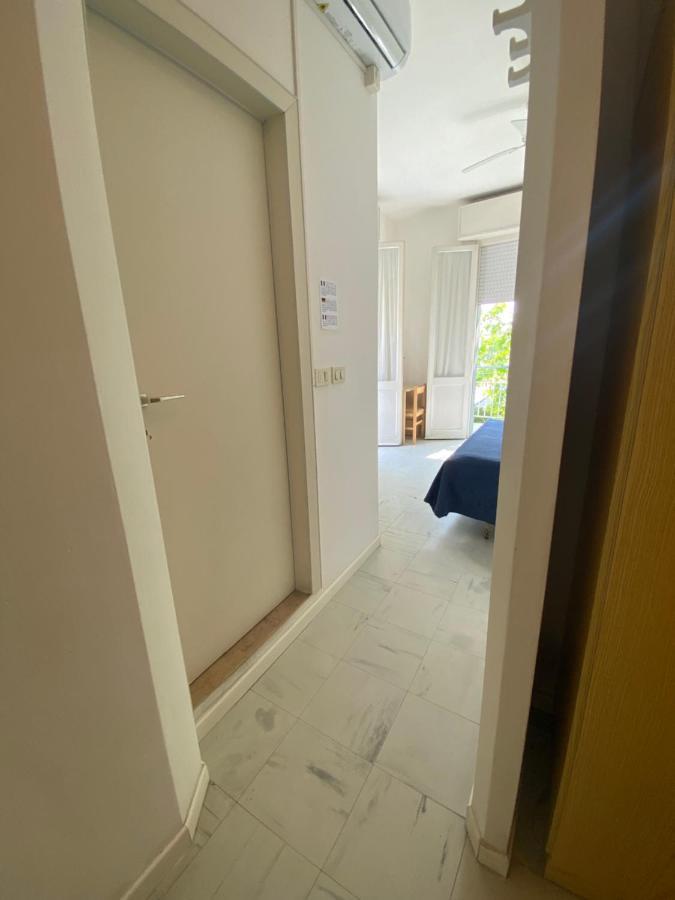 B&B Hotel Lucciola كاتوليكا المظهر الخارجي الصورة